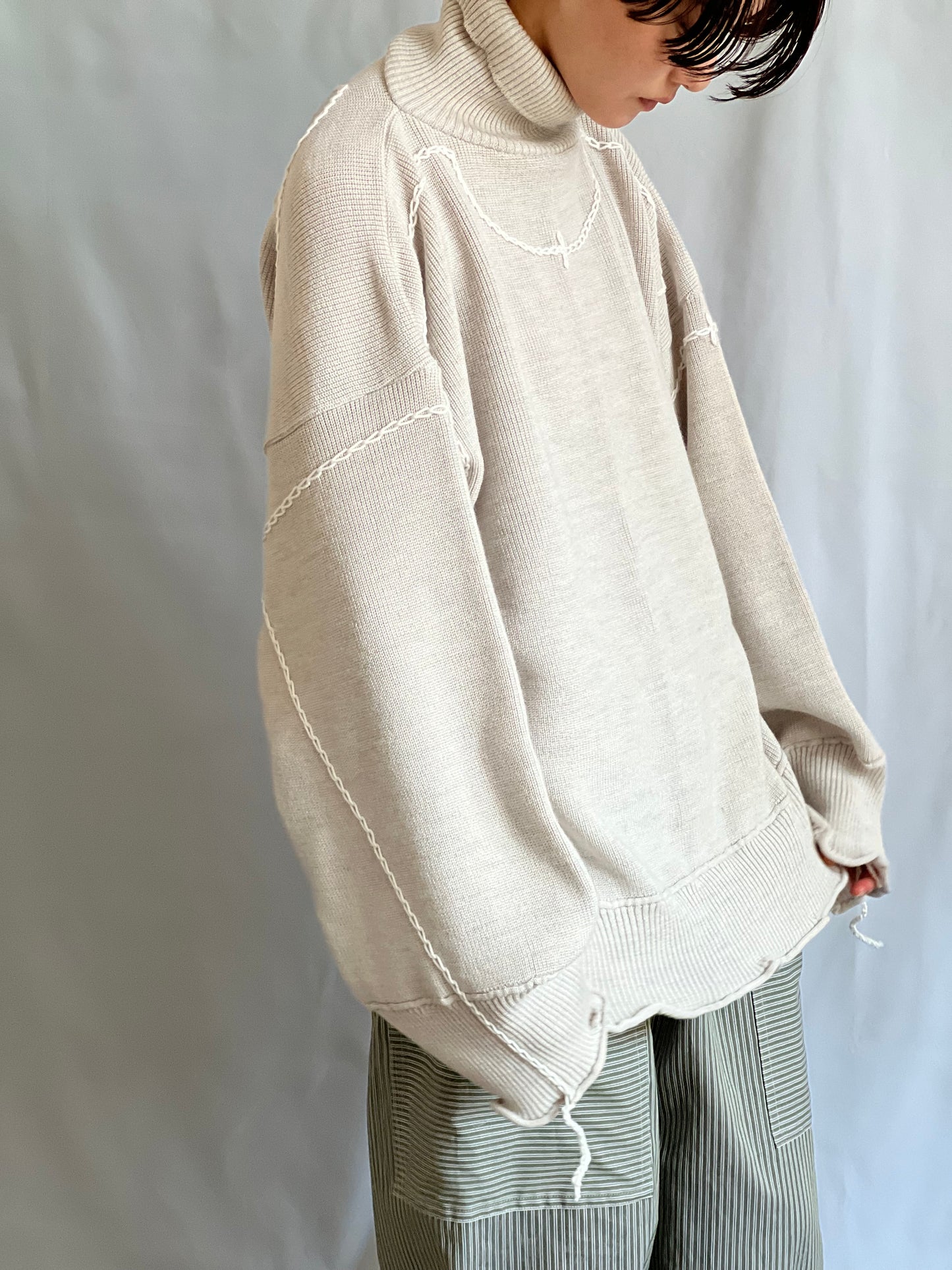 〈受注:10月中旬お届け〉Previous Sweater