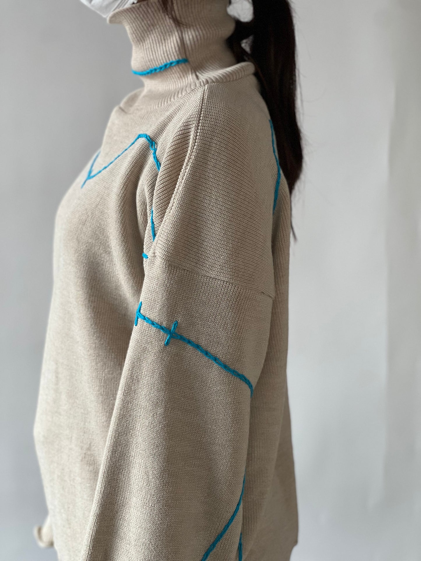 〈受注:10月中旬お届け〉Previous Sweater