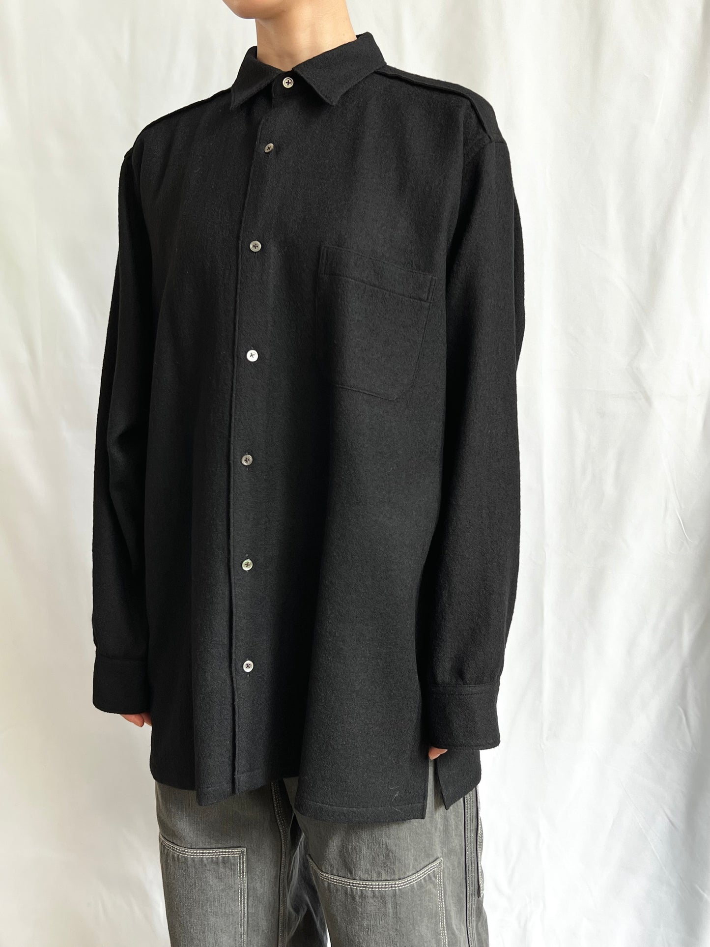 Single yoke shirt〈wool Gaze〉