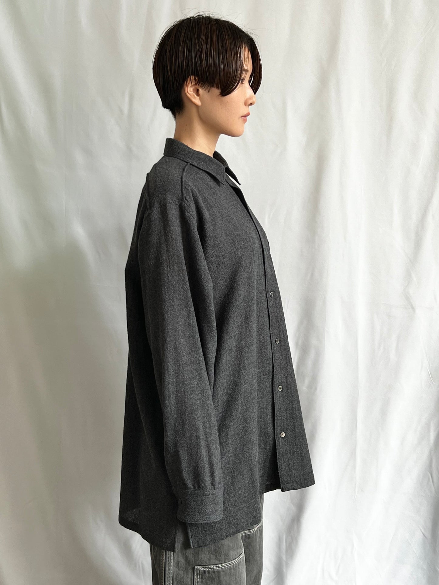 Single yoke shirt〈wool Gaze〉